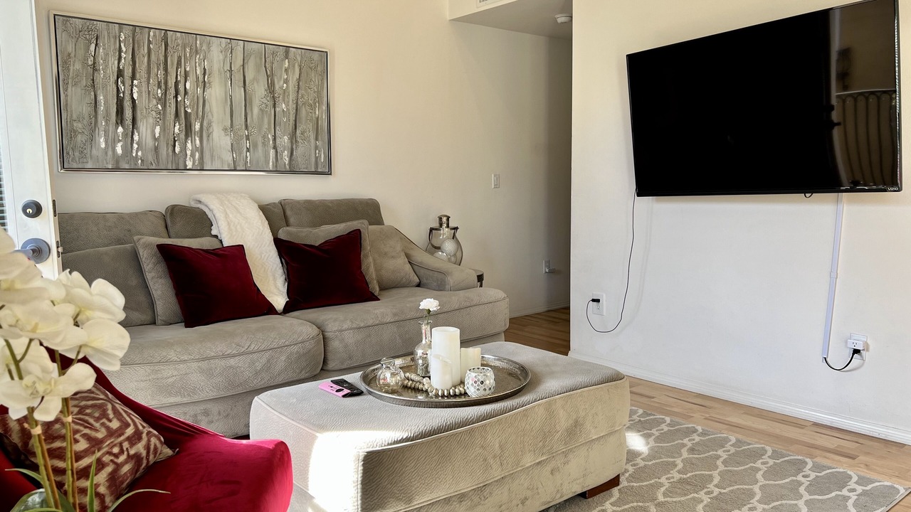 Photo of Livingroom in Irvine