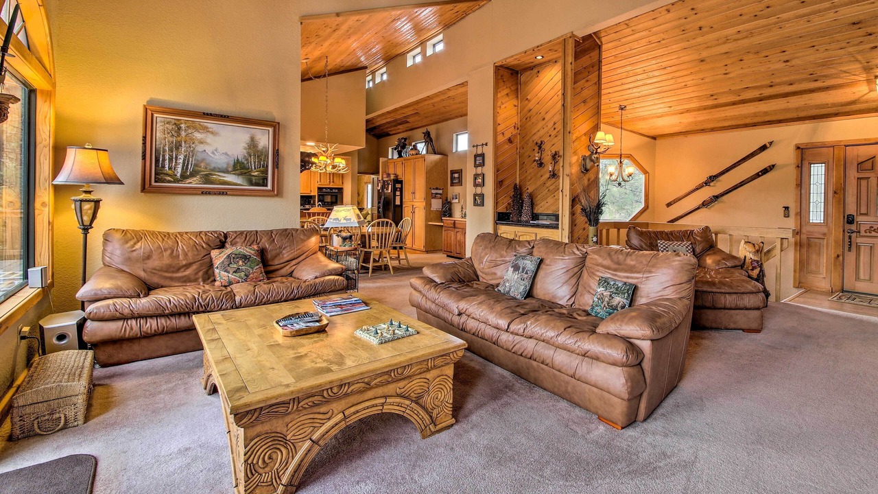 Photo of Livingroom in Fox Farm