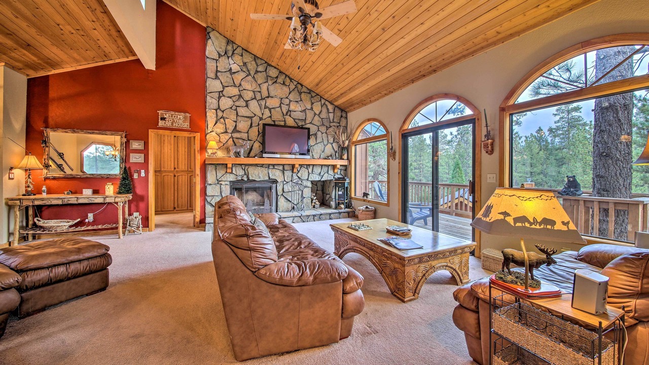 Photo of Livingroom in Fox Farm