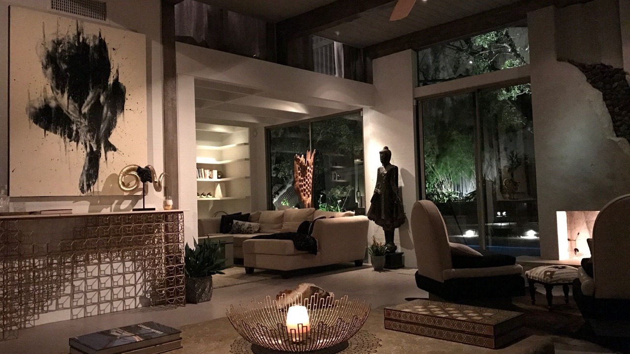 Photo of Livingroom in Beverly Glen