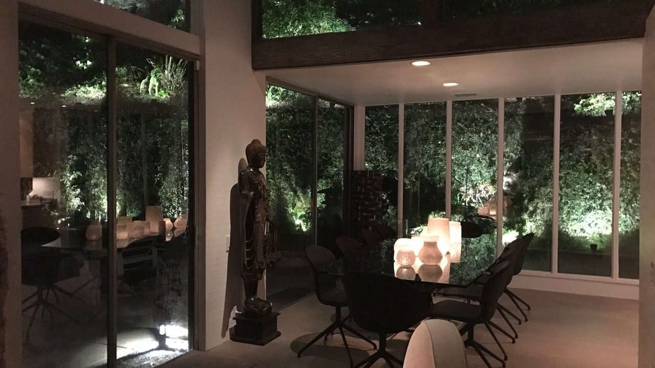 Photo of Livingroom in Beverly Glen