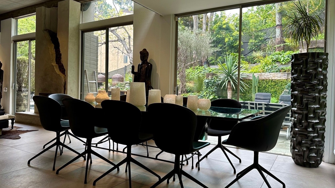 Photo of Others in Beverly Glen