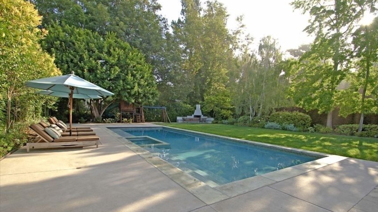 Photo of Livingroom in Toluca Lake
