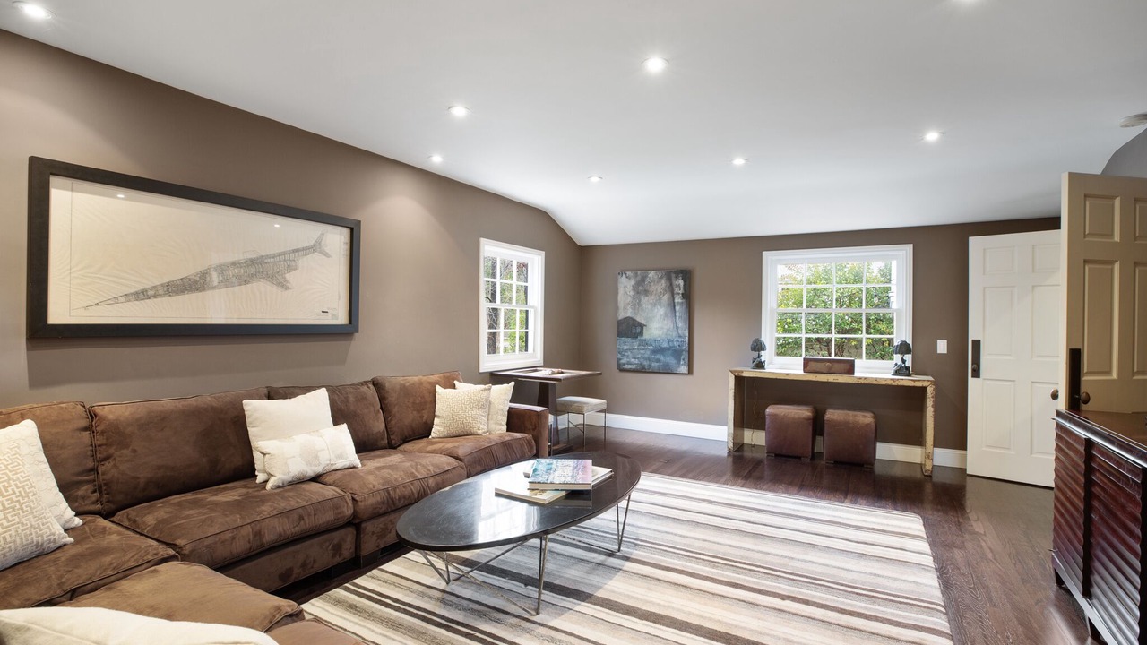 Photo of Bedroom in Toluca Lake