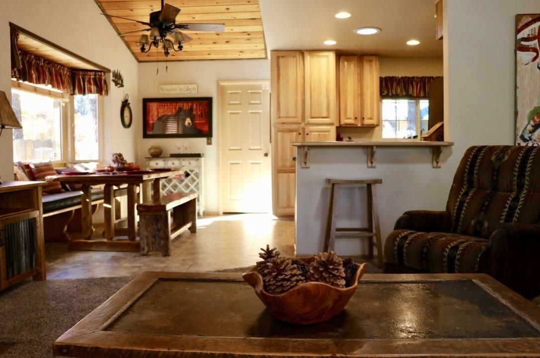 Photo of Livingroom in Eagle Mountain Estates