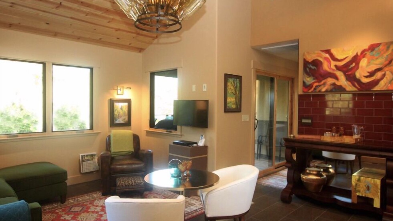 Photo of Livingroom in Murphys