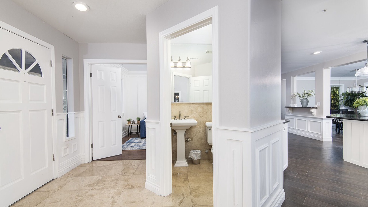 Photo of Bathroom in Vista
