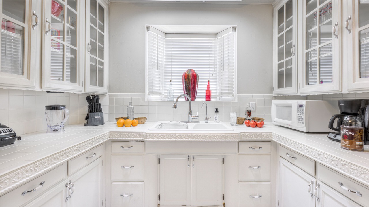 Photo of Kitchen in Oleander - Sunset