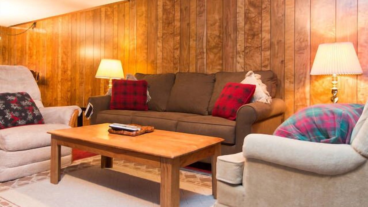 Photo of Bedroom in Summit Estates