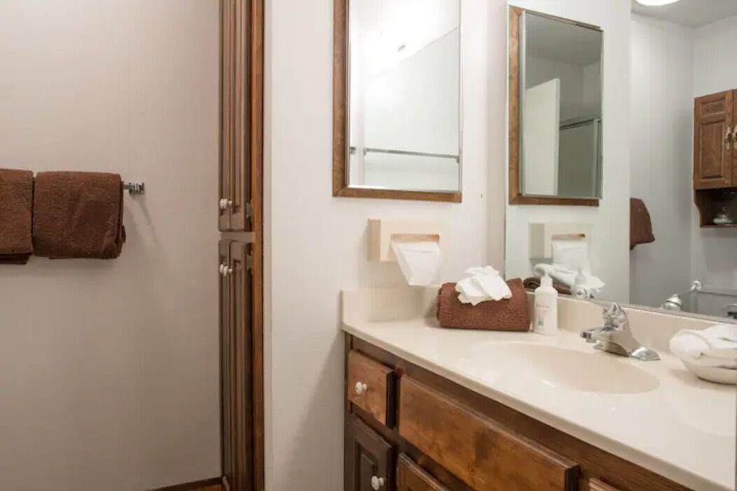 Photo of Bathroom in Summit Estates