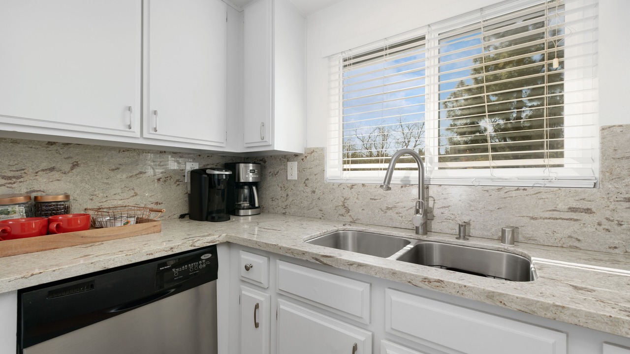 Photo of Kitchen in Laguna Niguel