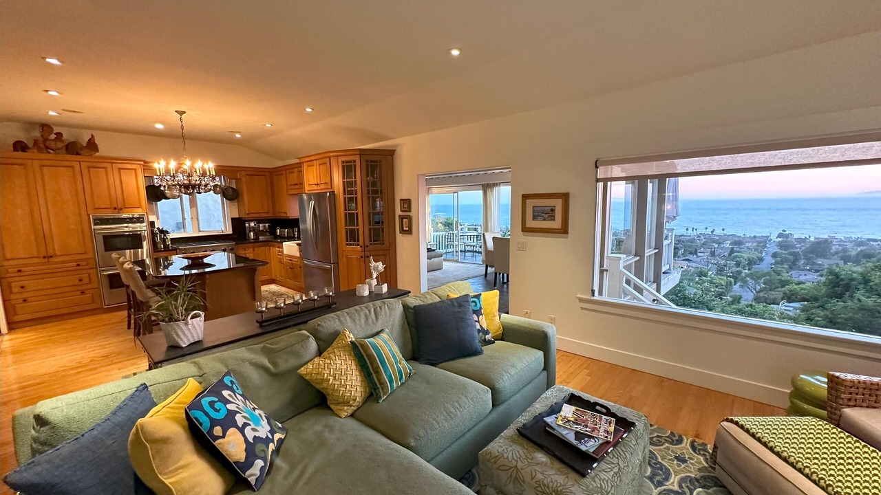 Photo of Livingroom in Laguna Beach