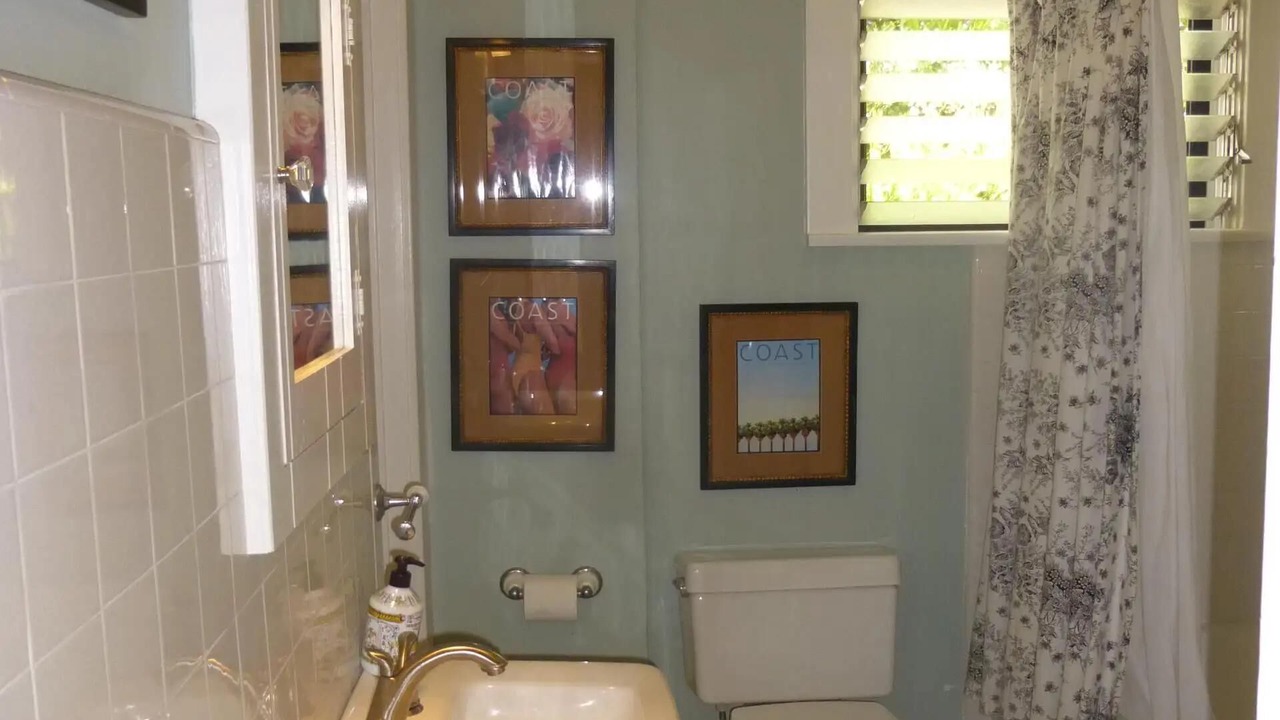 Photo of Bathroom in Laguna Beach