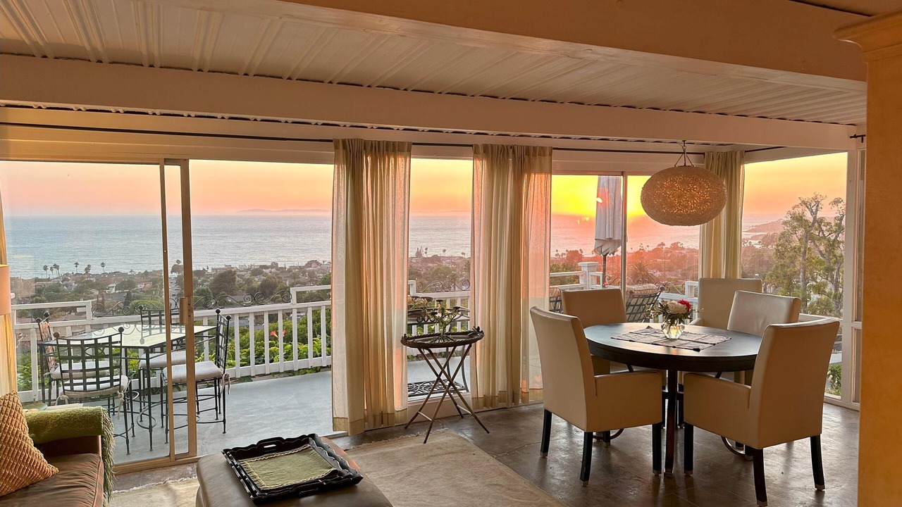 Photo of Livingroom in Laguna Beach