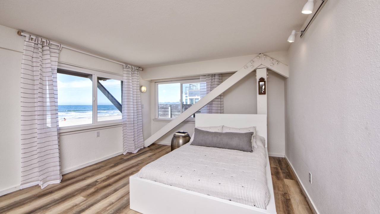 Photo of Bedroom in Stinson Beach