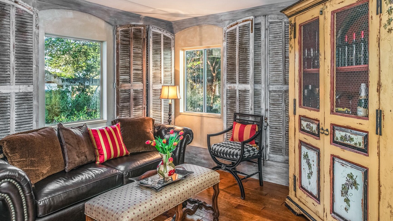 Photo of Bedroom in Golden Rectangle