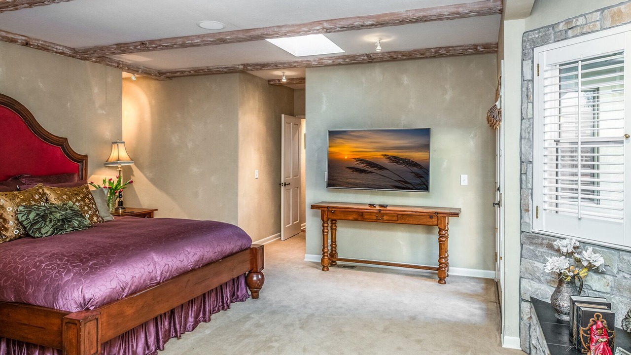 Photo of Livingroom in Golden Rectangle