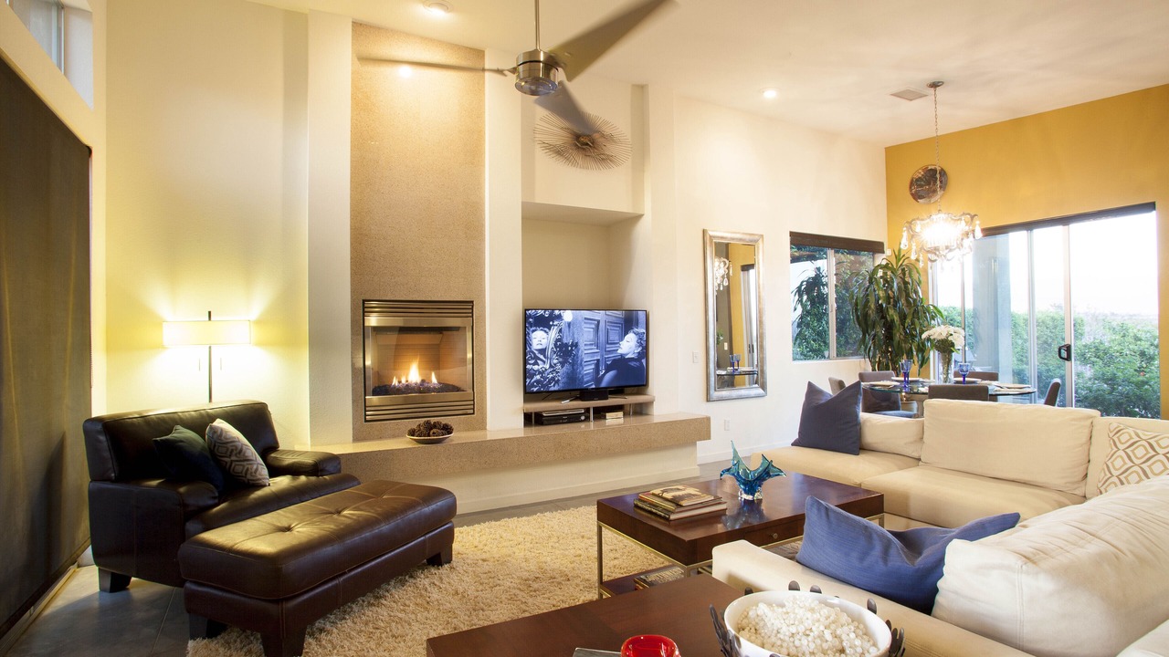 Photo of Livingroom in B-Bar-H Ranch