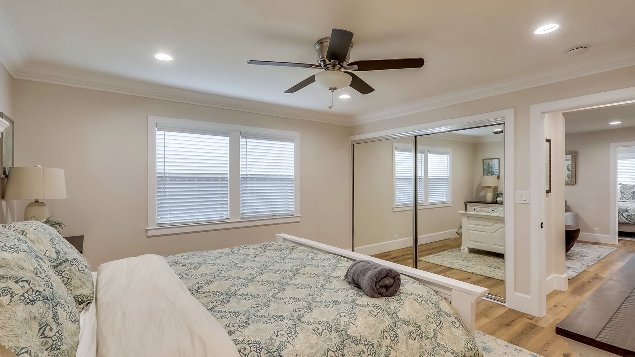Photo of Bedroom in Orange