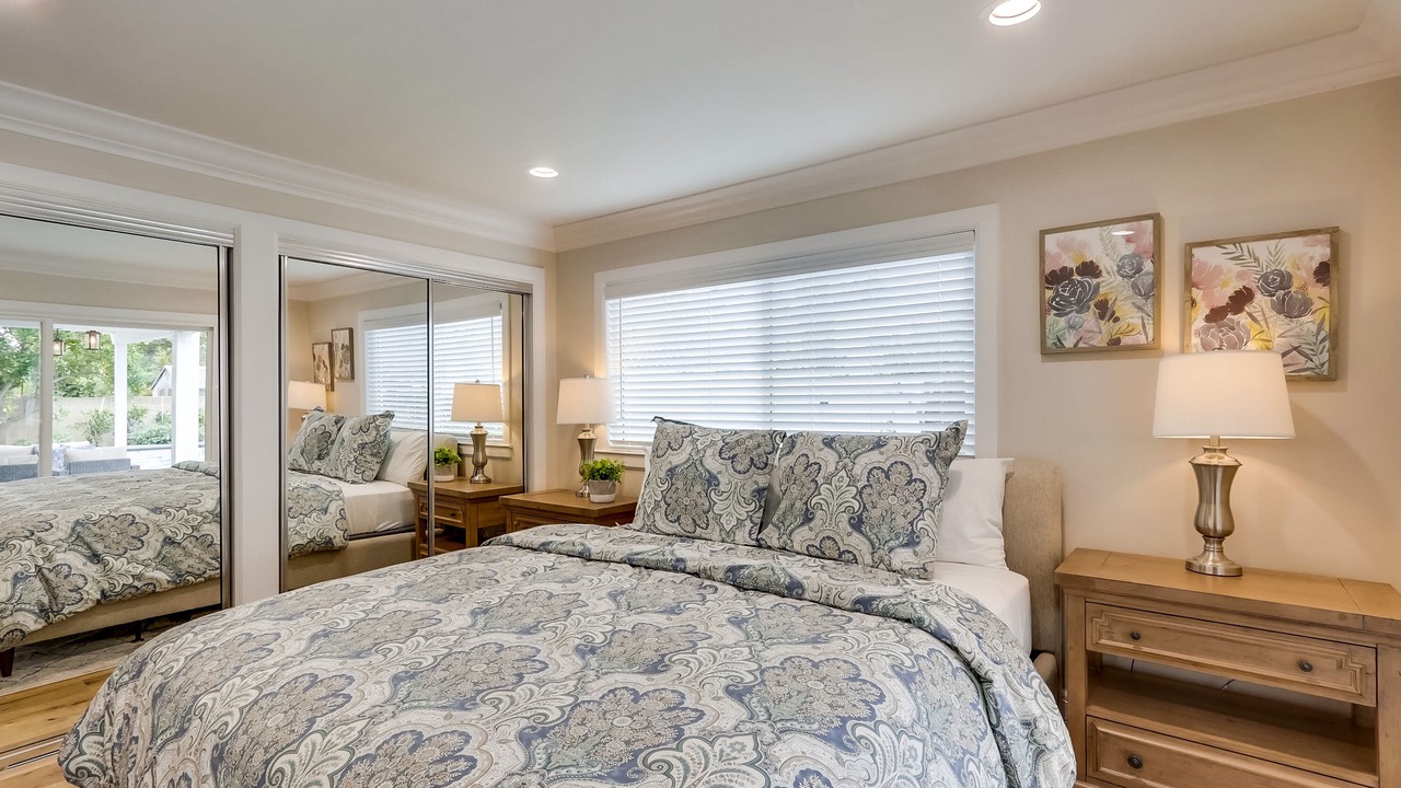 Photo of Bedroom in Orange