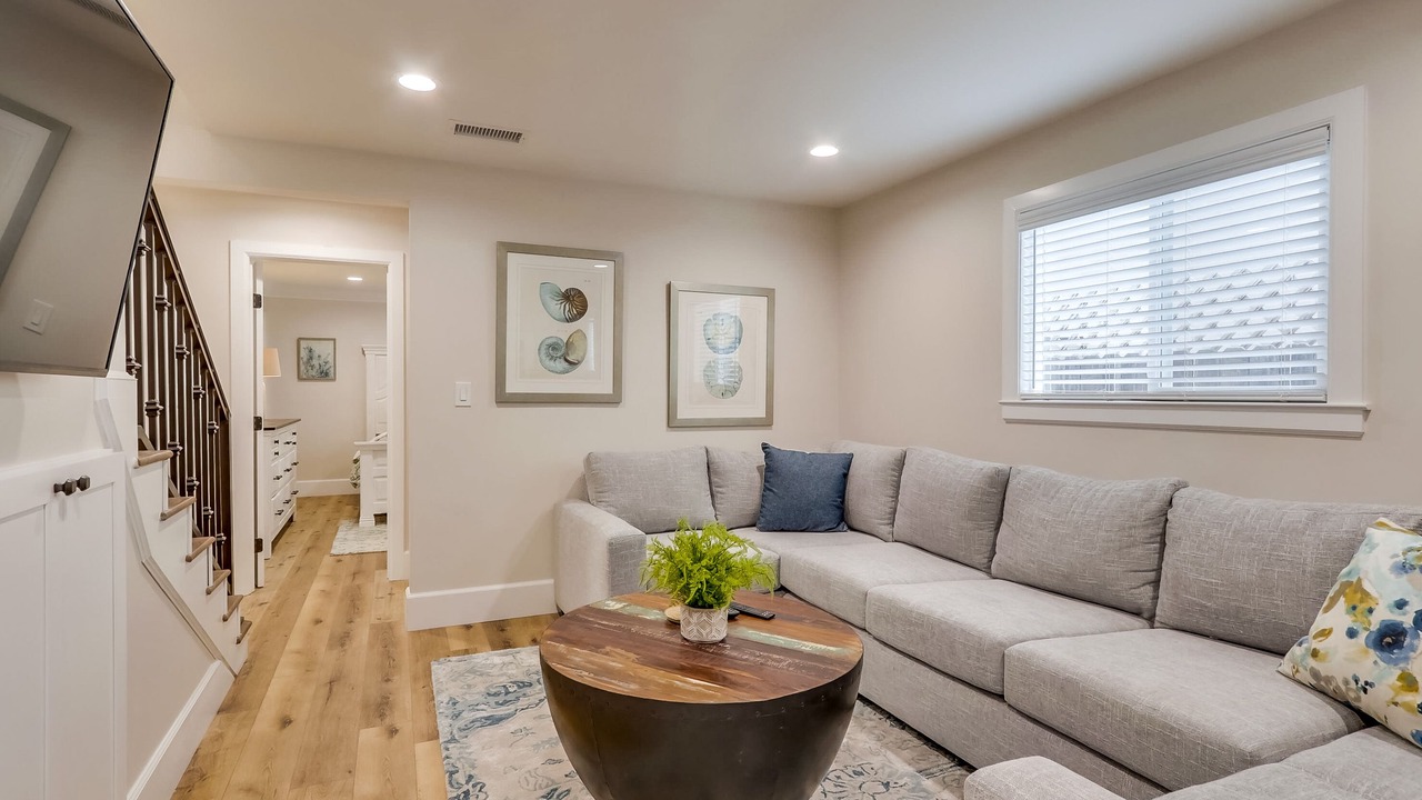 Photo of Livingroom in Orange