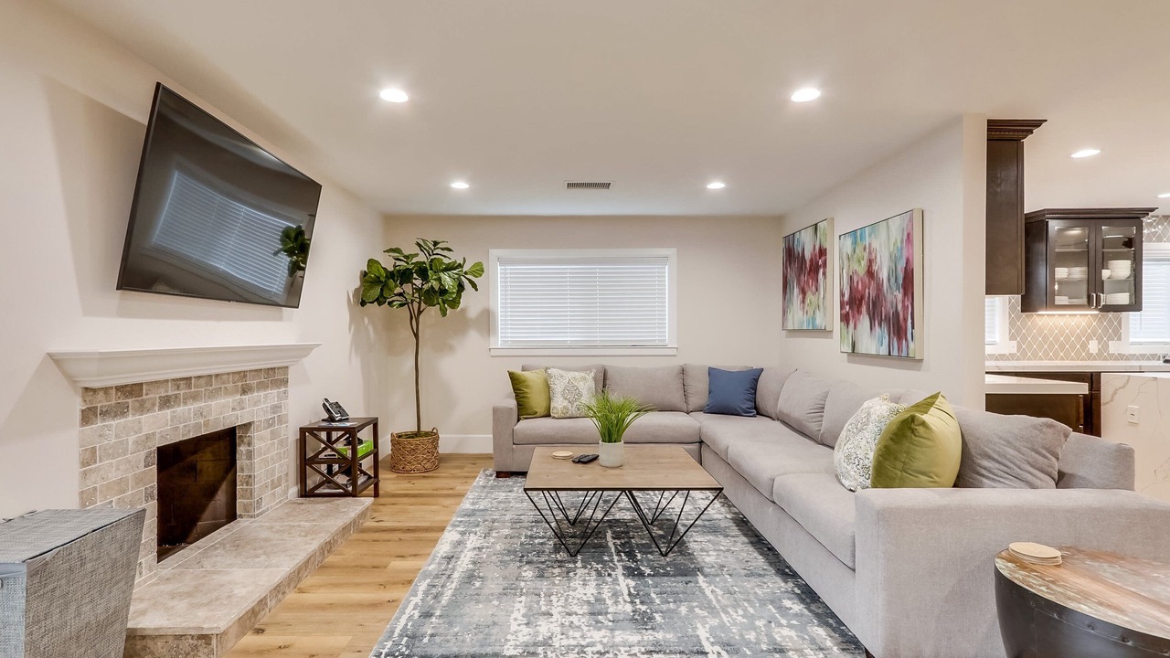 Photo of Livingroom in Orange