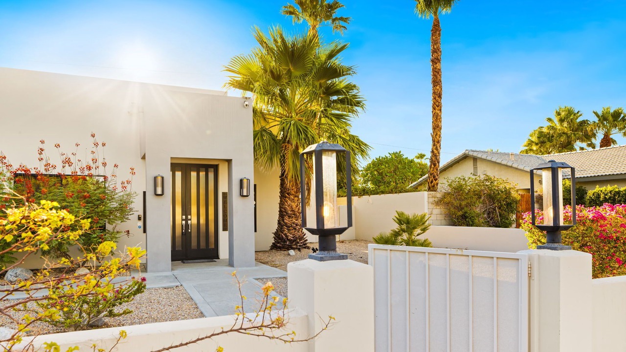 Photo of Outdoor in Desert Park Estates