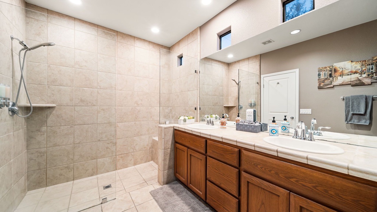 Photo of Bathroom in Desert Park Estates