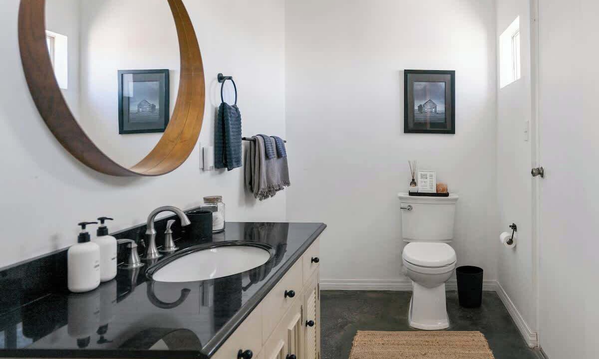 Photo of Bathroom in Wonder Valley