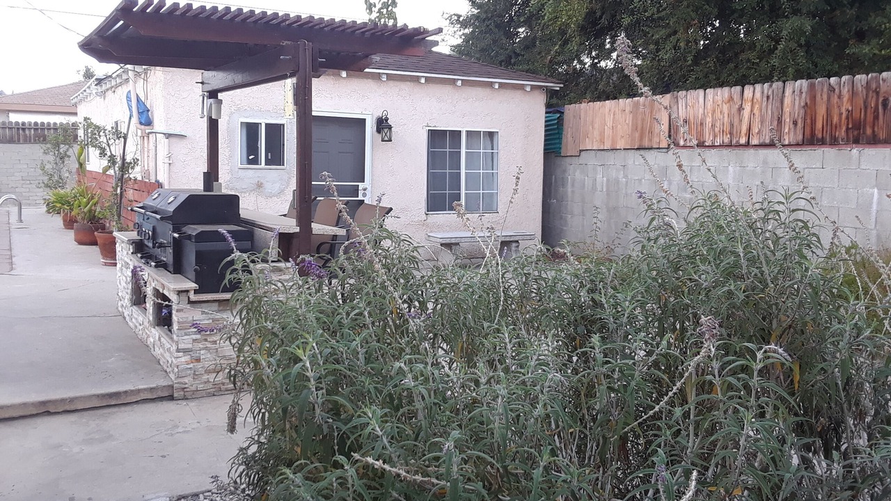 Photo of Patio Balcony in North Hollywood
