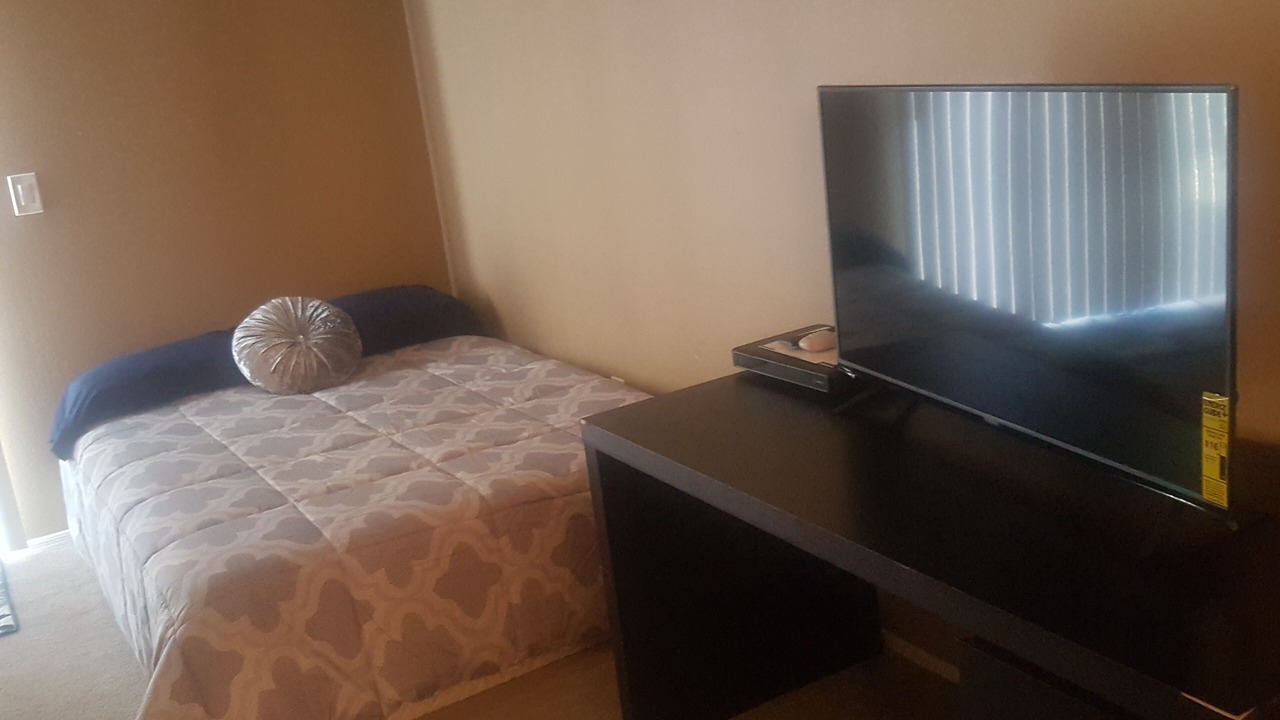 Photo of Bedroom in Needles