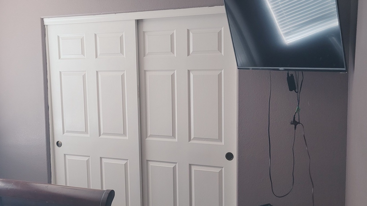 Photo of Bedroom in Needles