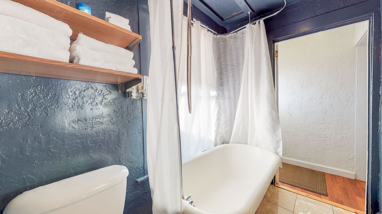 Photo of Bathroom in Eureka
