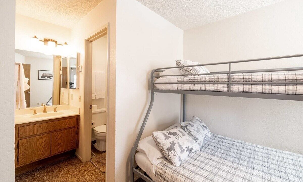 Photo of Bedroom in Boulder Bay