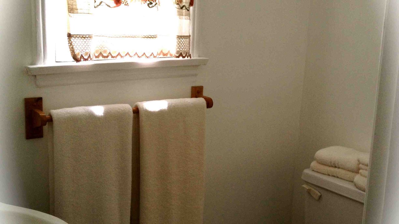 Photo of Bathroom in Fairfax District