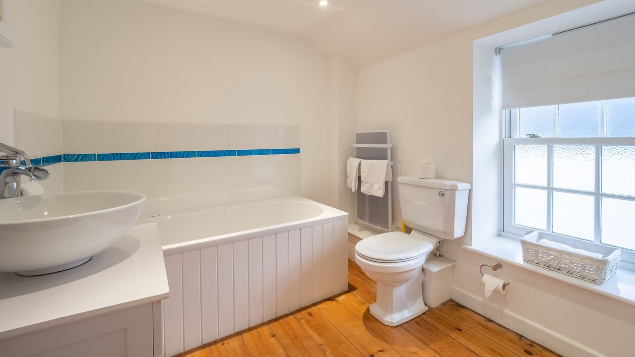 Photo of Bathroom in Saint Erth Praze