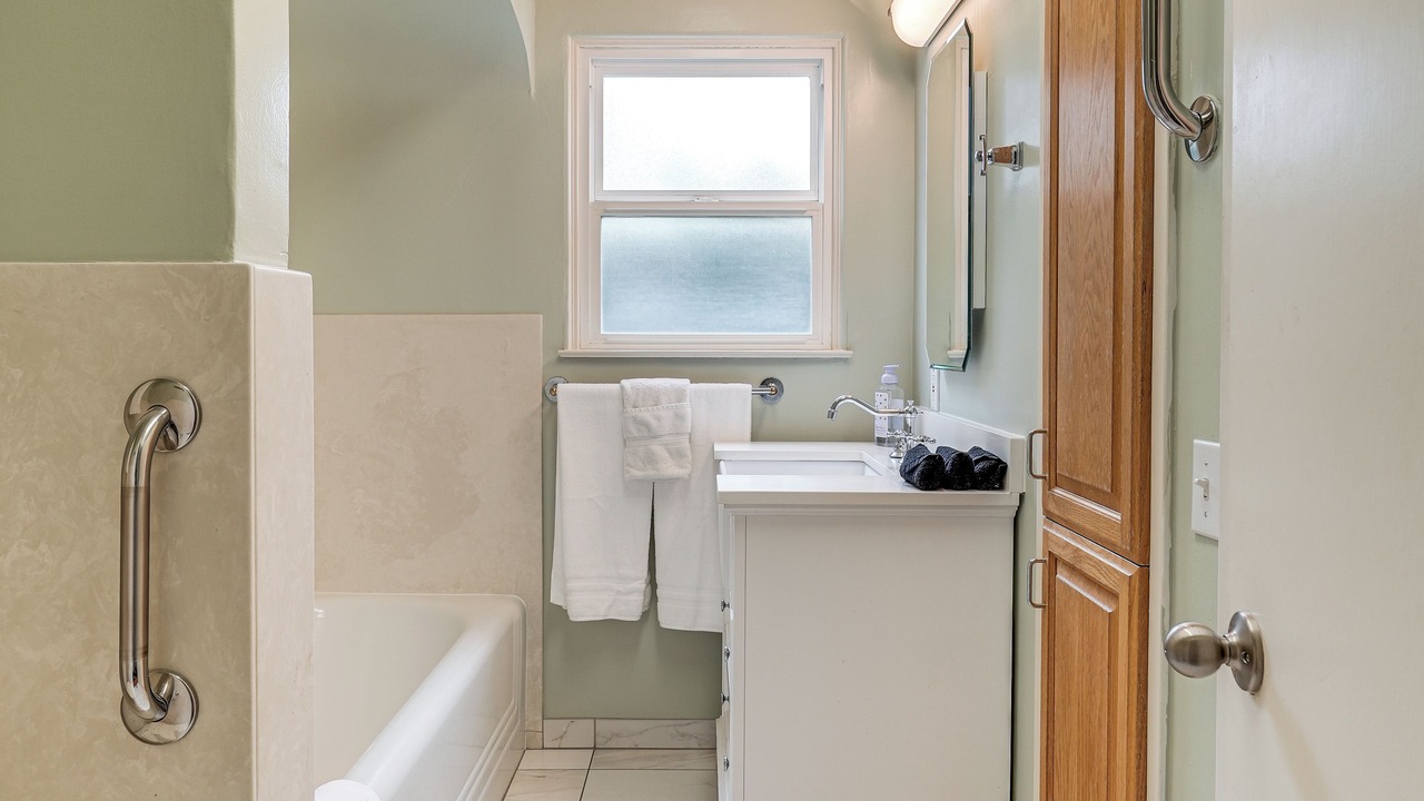 Photo of Bathroom in Heritage District