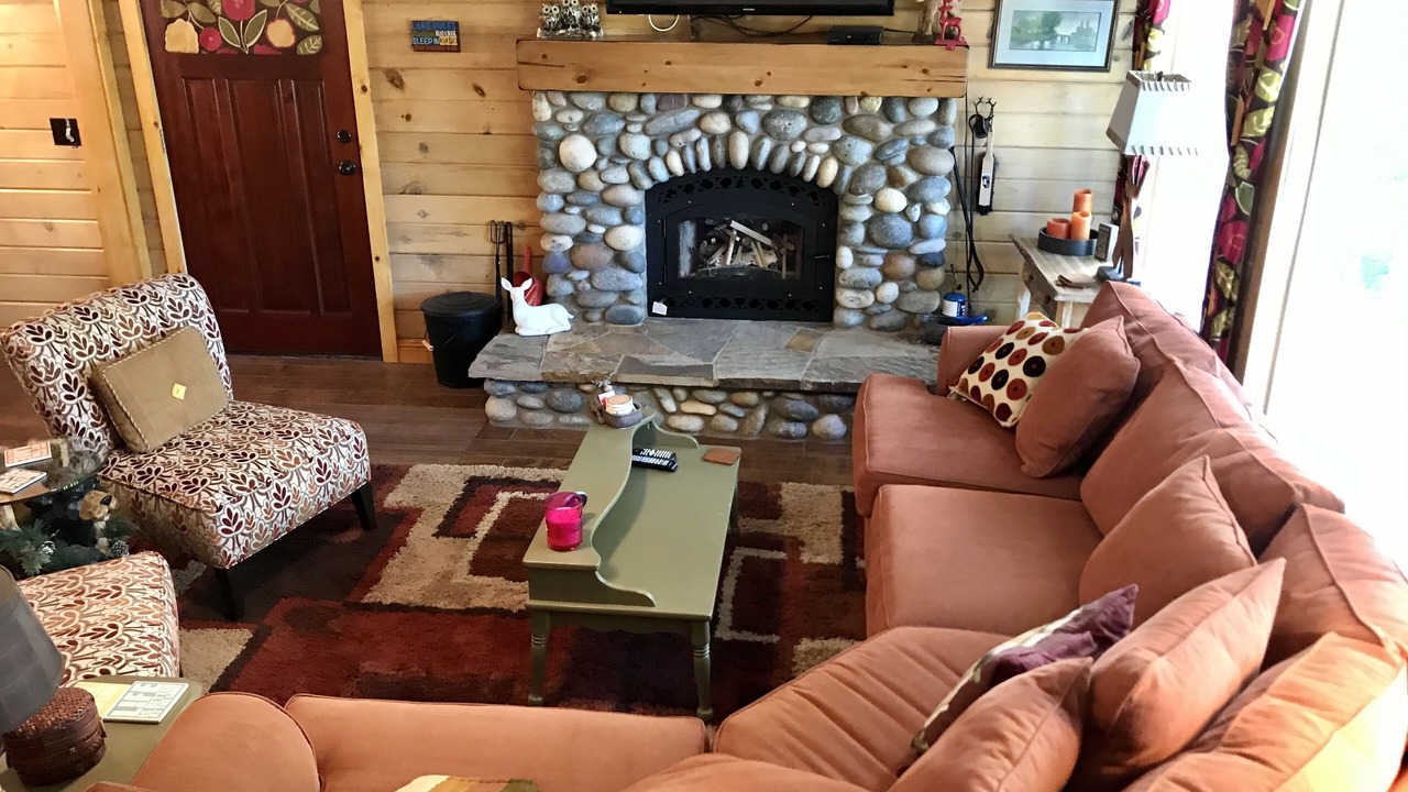 Photo of Livingroom in Twain Harte