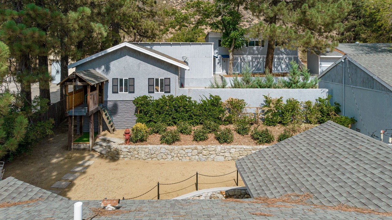 Photo of Outdoor in Lake Hughes