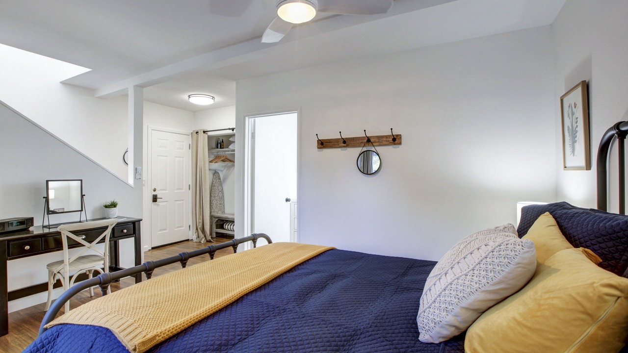 Photo of Bedroom in Old Towne
