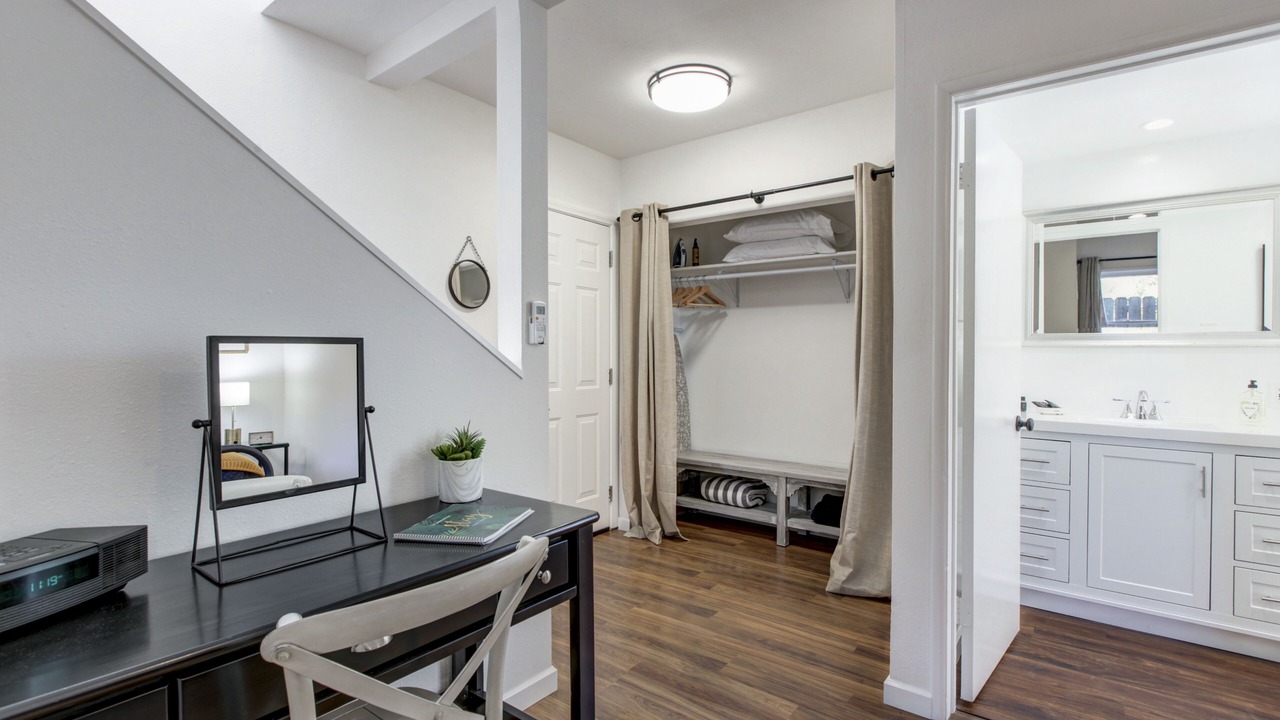Photo of Bedroom in Old Towne