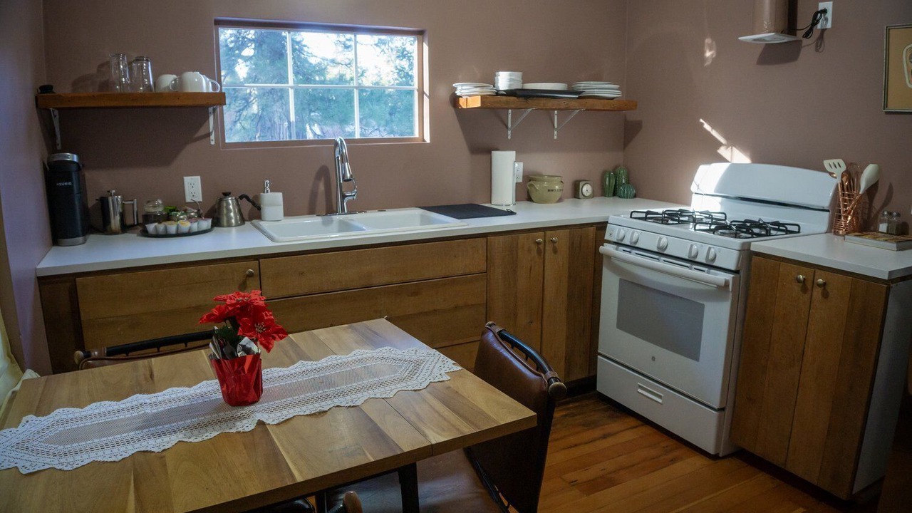 Photo of Kitchen in Twin Peaks