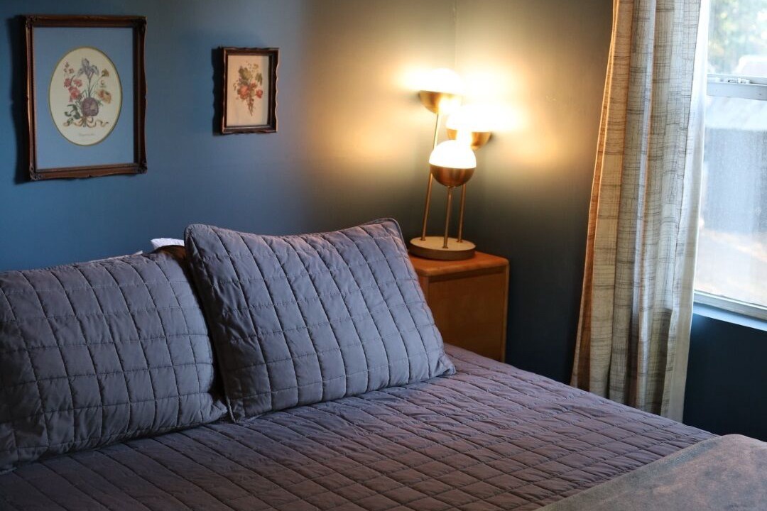 Photo of Bedroom in Twin Peaks