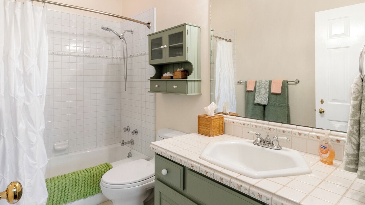 Photo of Bedroom in Vista
