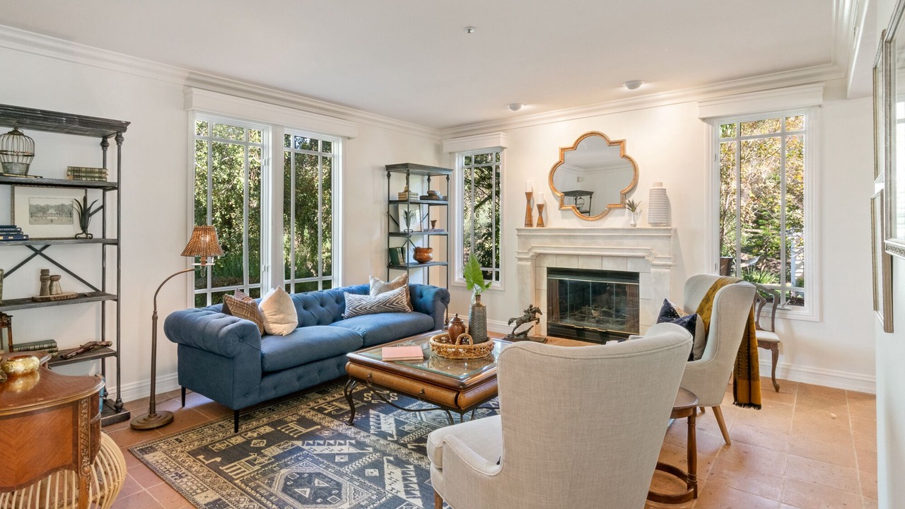Photo of Livingroom in Vista