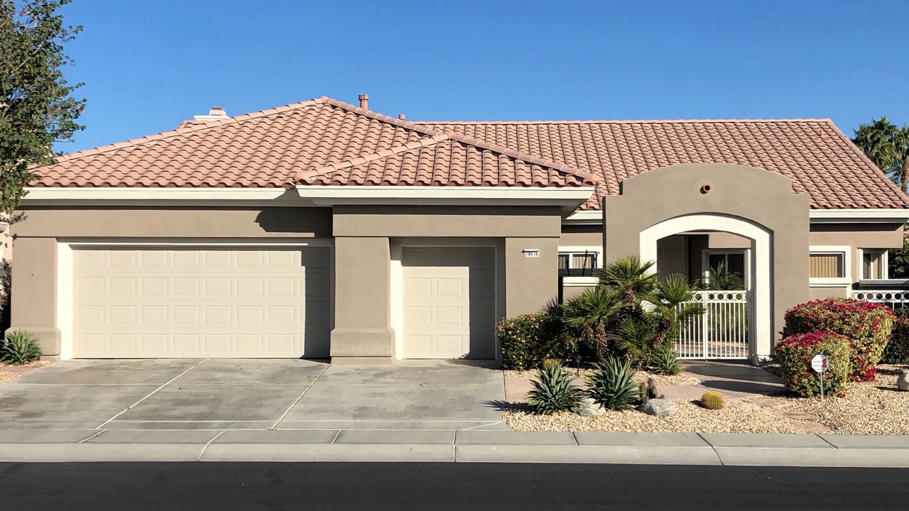 Photo of Outdoor in Desert Palms