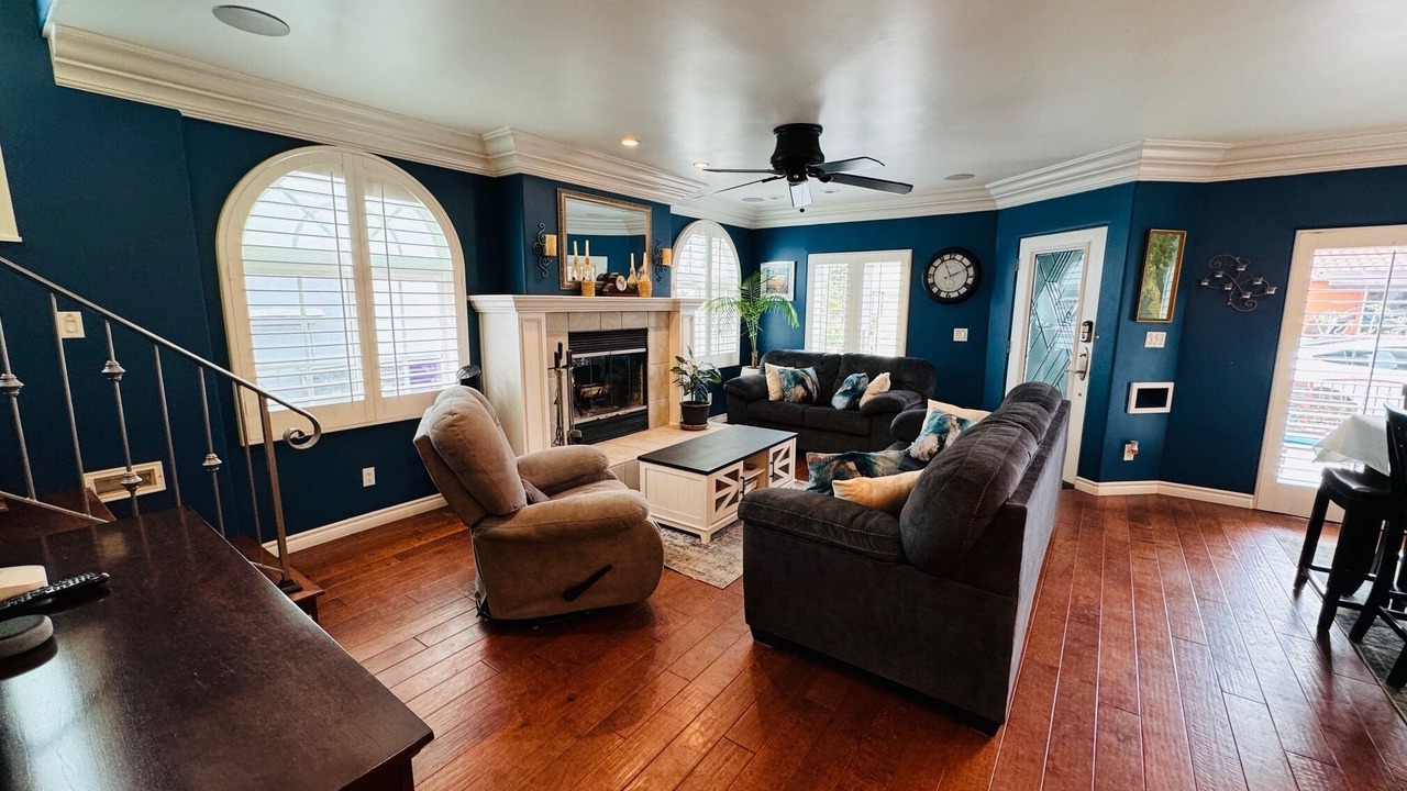 Photo of Livingroom in Belmont Shore