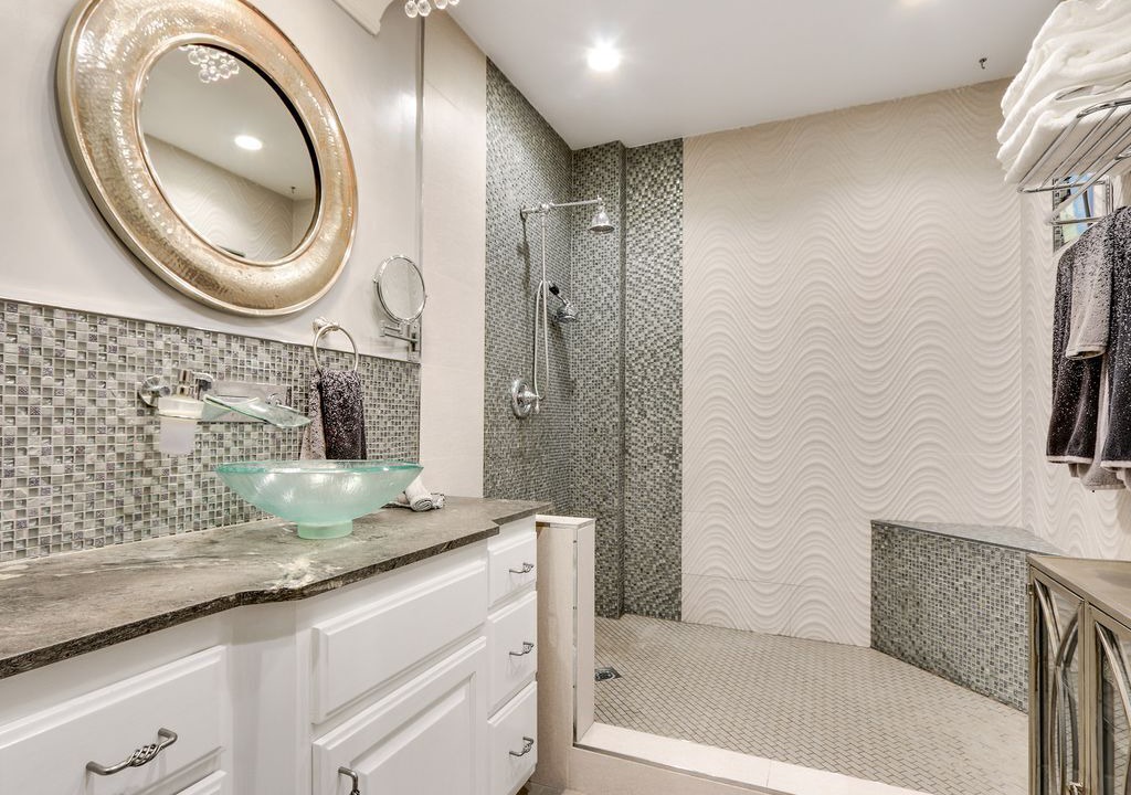 Photo of Bathroom in Belmont Shore