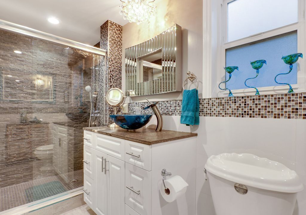Photo of Bathroom in Belmont Shore