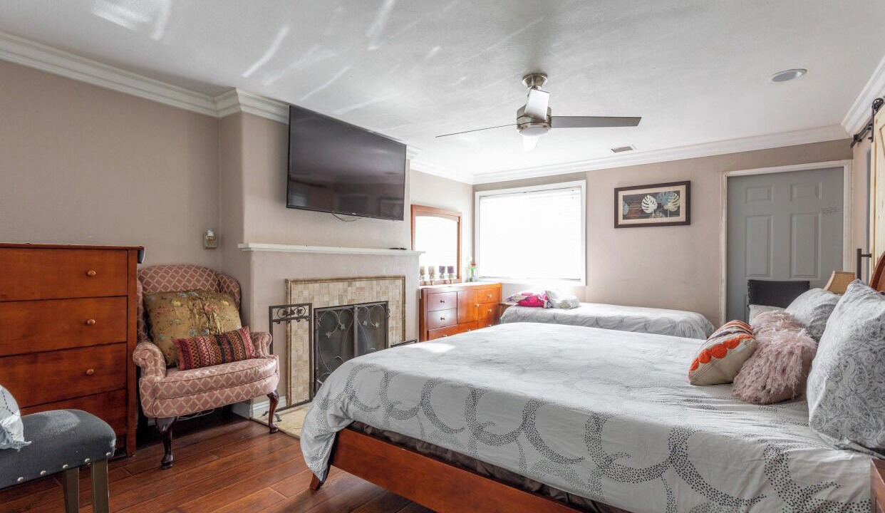 Photo of Bedroom in Los Serranos